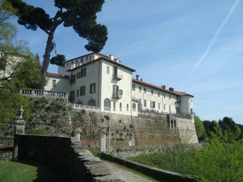 Castello di Masino